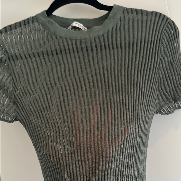 Zara Green Ribbed Fitted Short Sleeve T-Shirt - Picture 3 of 3